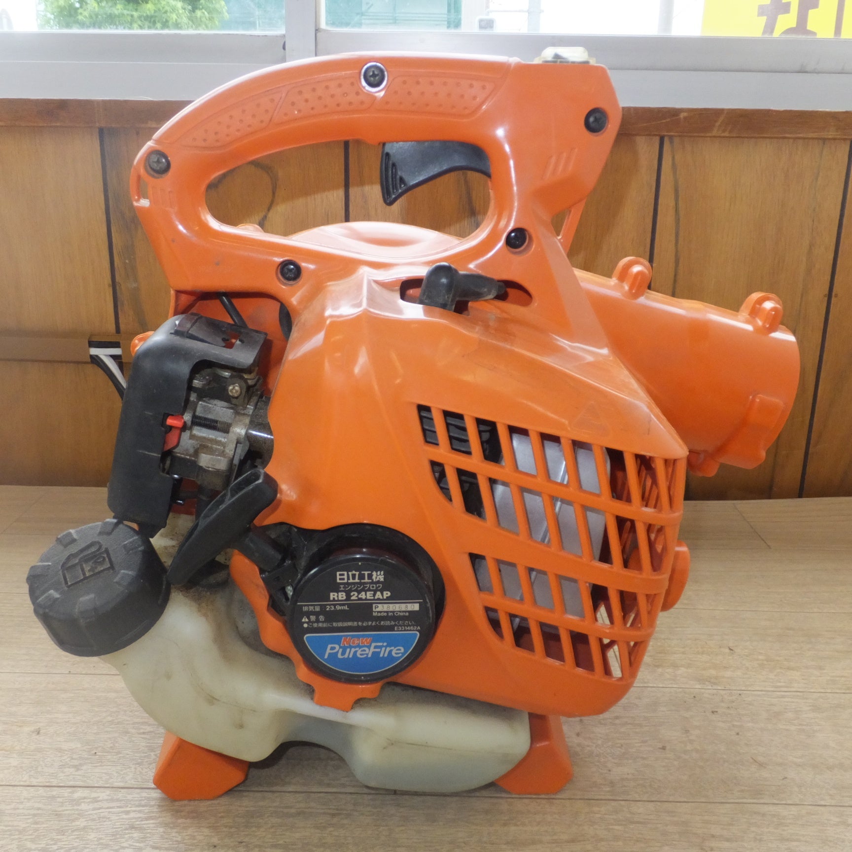 日立 RB24EAP エンジンブロワー 停止スイッチ機能しません【リライズ野田愛宕店】【店頭取引限定】【中古わけあり】管理番号：ITYBZLXOPGUK RB24EAP(S) エンジンブロワ 1台 HiKOKI(ハイコーキ) 【通販モノタロウ】