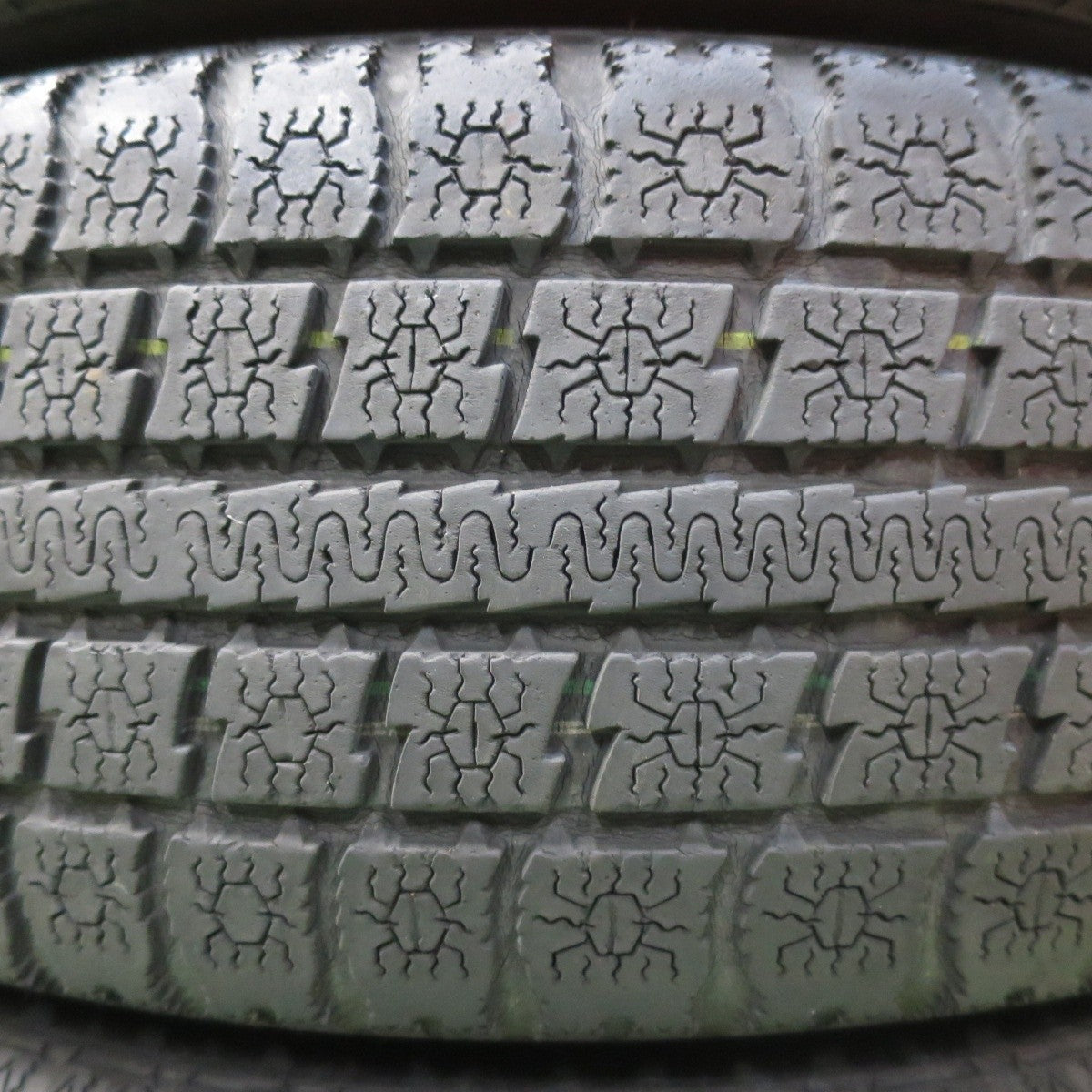 4本価格★スタッドレス 175/65R15 トーヨー ガリット G4 X CROSS SPEED PREMIUM クロススピード PCD100/4H★5012709イス