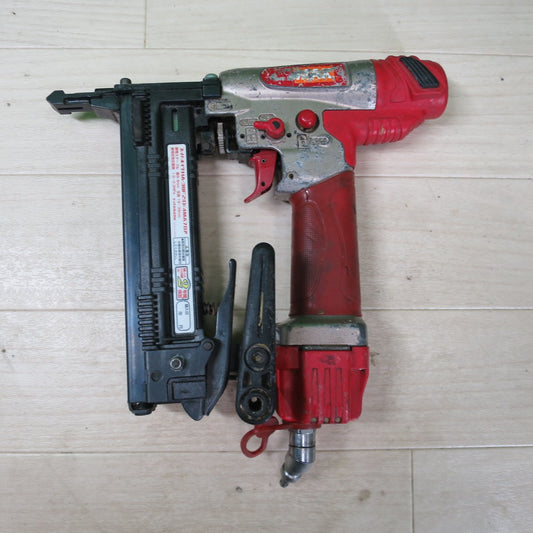 [送料無料] ☆MAX マックス 釘打機 スーパー ネイラ HA-38F2(D)/4MAフロア 高圧 釘打ち機 エアー ツール 工具☆