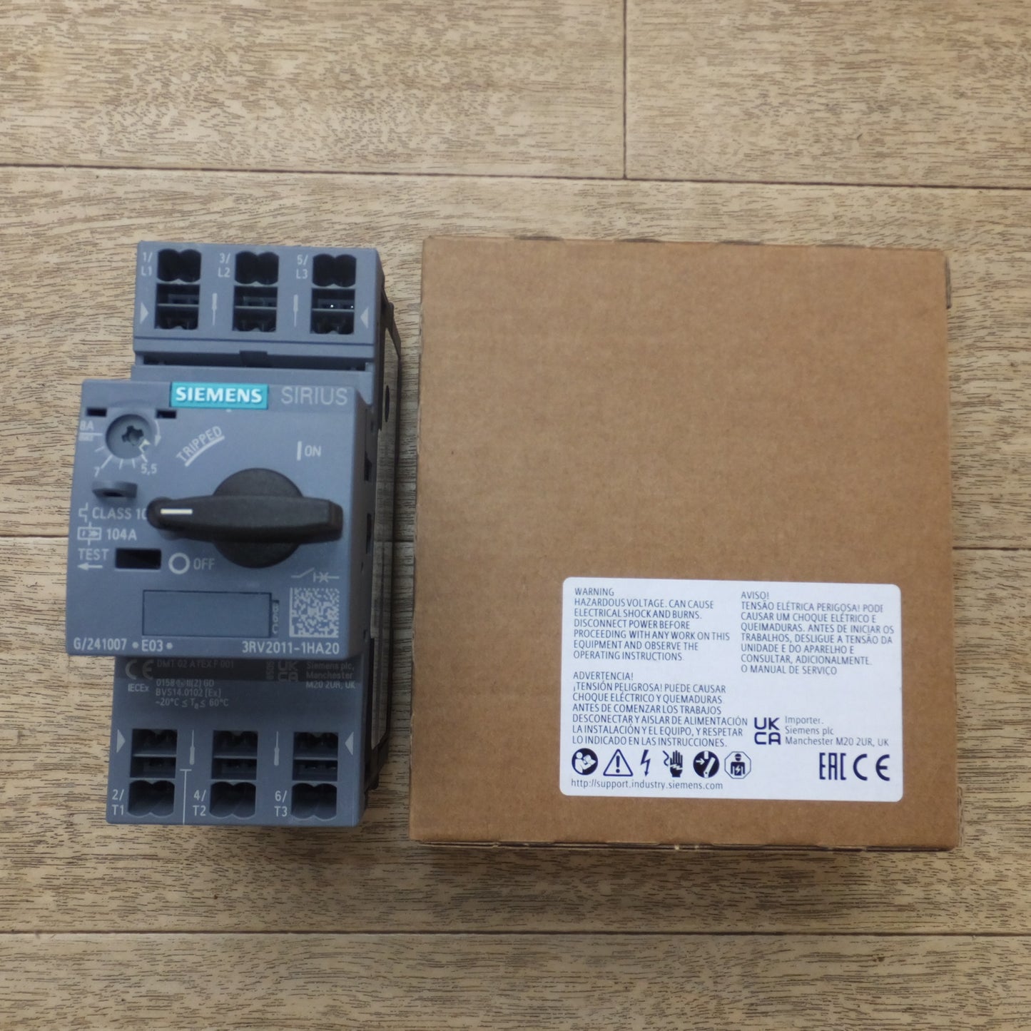 [送料無料] 未使用★シーメンス SIEMENS モータ保護回路ブレーカ 3RV2011-1HA20 塑料外売式断路器★