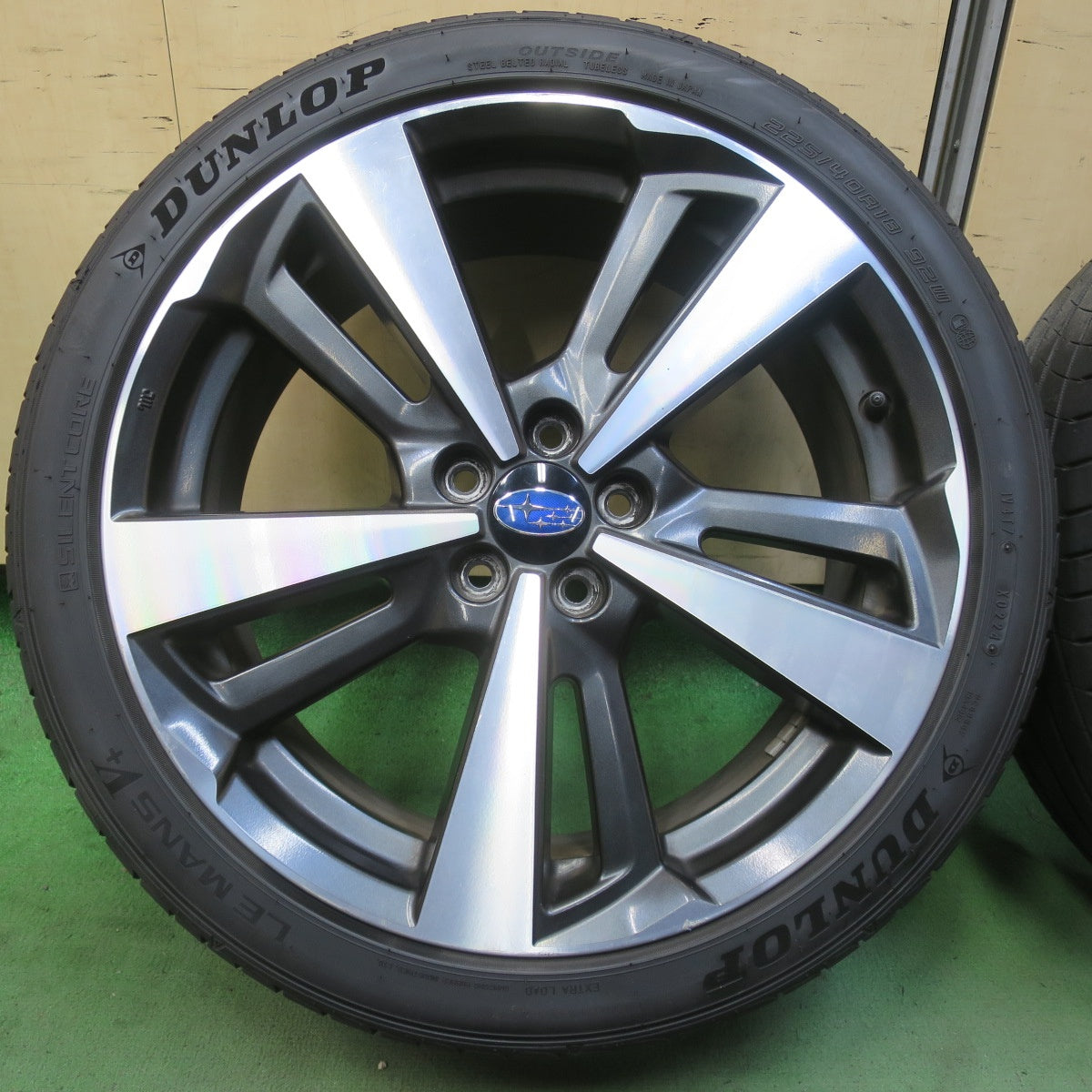 バリ溝！24年！8.5分★スバル インプレッサ スポーツ 純正 225/40R18 ダンロップ LE MANS V+ ルマン5+ 18インチ PCD100/5H★6041306イノ
