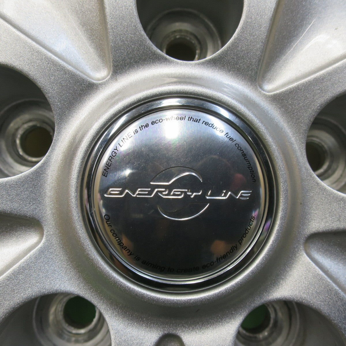 バリ溝！21年！キレイ！9.5分以上★スタッドレス 185/65R15 ヨコハマ アイスガード iG70 ENERGY LINE エナジー ライン 15インチ PCD114.3/5H★5103107イス