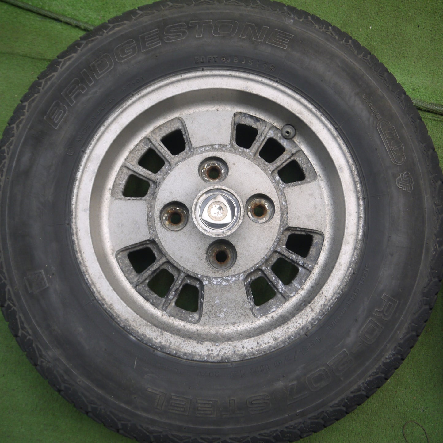*送料無料* 希少★旧車 マツダ サバンナ RX-7 SA22C 純正 195/70R13 ブリヂストン RD-207 STEEL 13インチ PCD110/4H★4070906Hノ