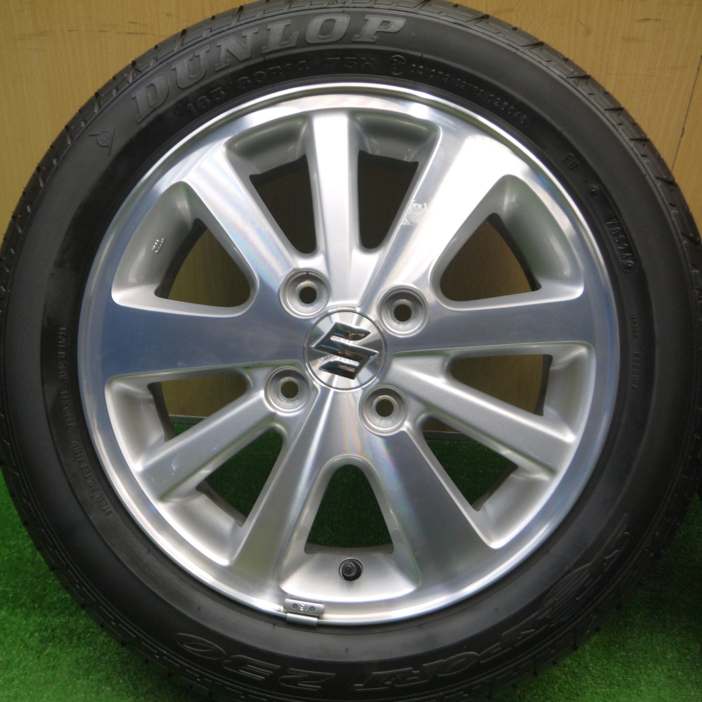 [送料無料] キレイ！24年★スズキ DA17W エブリイ ワゴン 純正 165/60R14 ダンロップ SPスポーツ 230 14インチ PCD100/4H★4121005Hノ