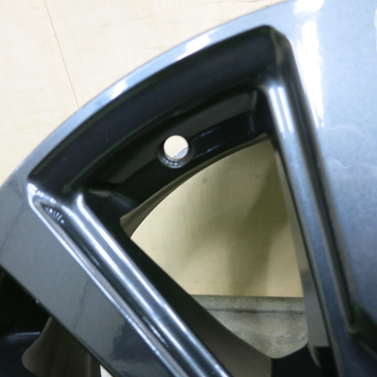 キレイ！1本★トヨタ ランクル 250 VX 純正 ホイール 18インチ 18×7.5J PCD139.7/6H★5051704ナホ