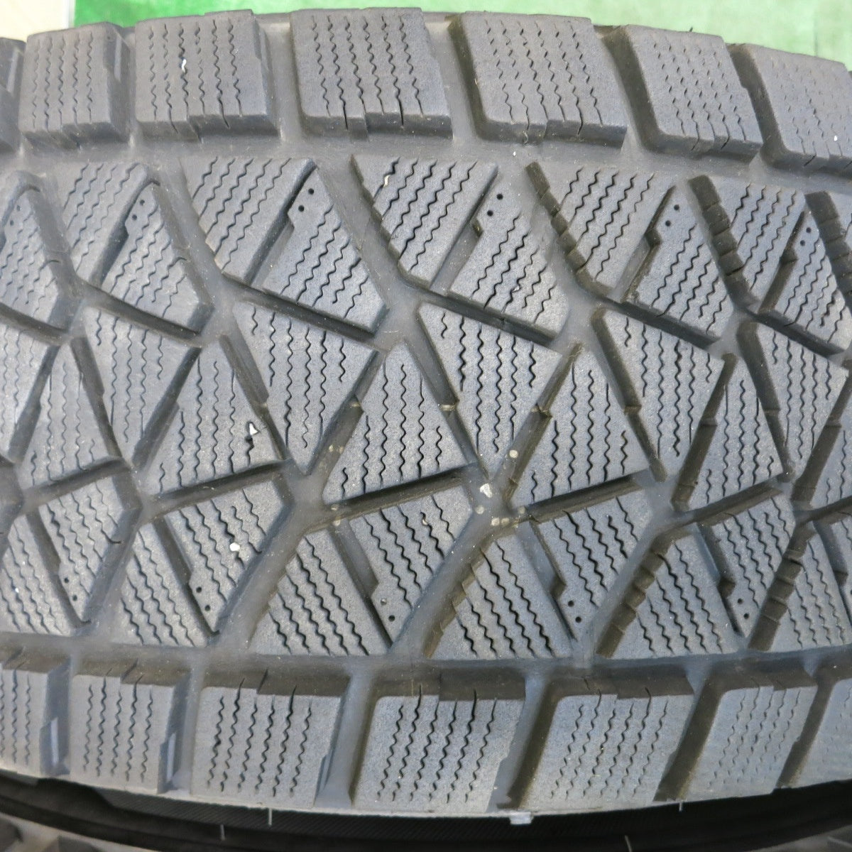 バリ溝！9分★トヨタ 215系 ハイラックス 純正 265/70R16 スタッドレス ブリヂストン ブリザック DM-V2 16インチ PCD139.7/6H★6052102HAス