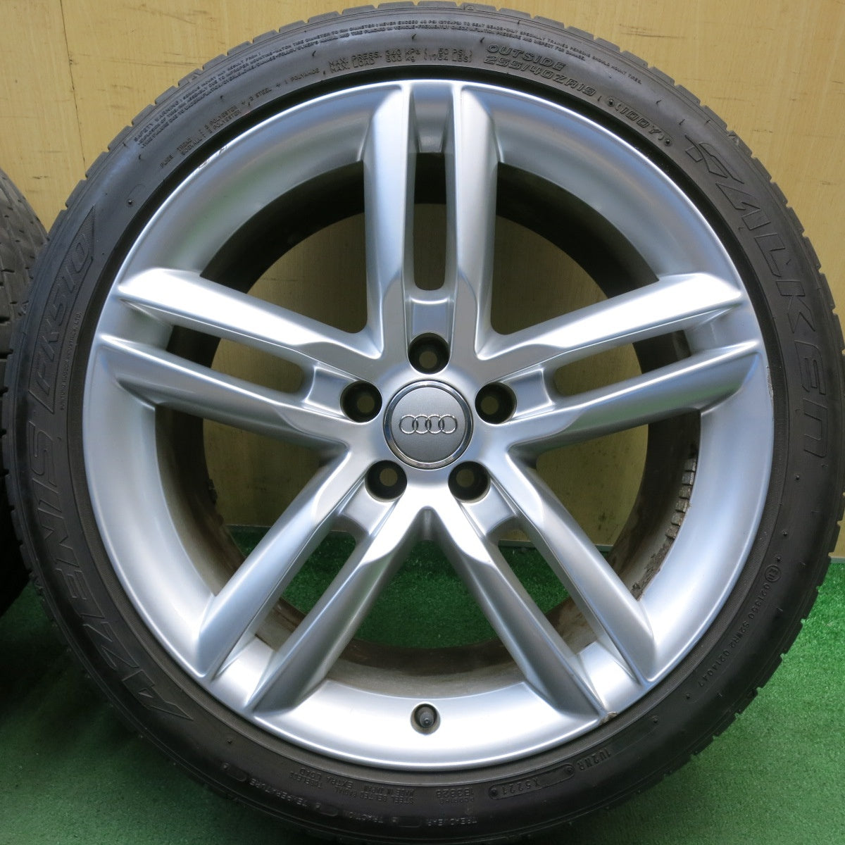 バリ溝！25年！9.5分◎アウディ A6 純正 255/40R19 ファルケン アゼニス FK510 FK520 19インチ PCD112/5H◎6082714HAノ