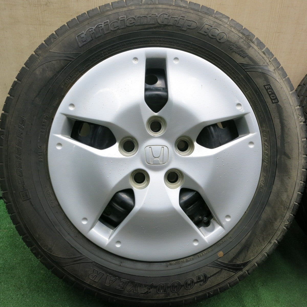 *送料無料* バリ溝！9.5分★ホンダ RG ステップワゴン 純正 スチール 205/65R15 グッドイヤー EfficientGrip ECO hybrid EG01 PCD114.3/5H★4062810HAノ