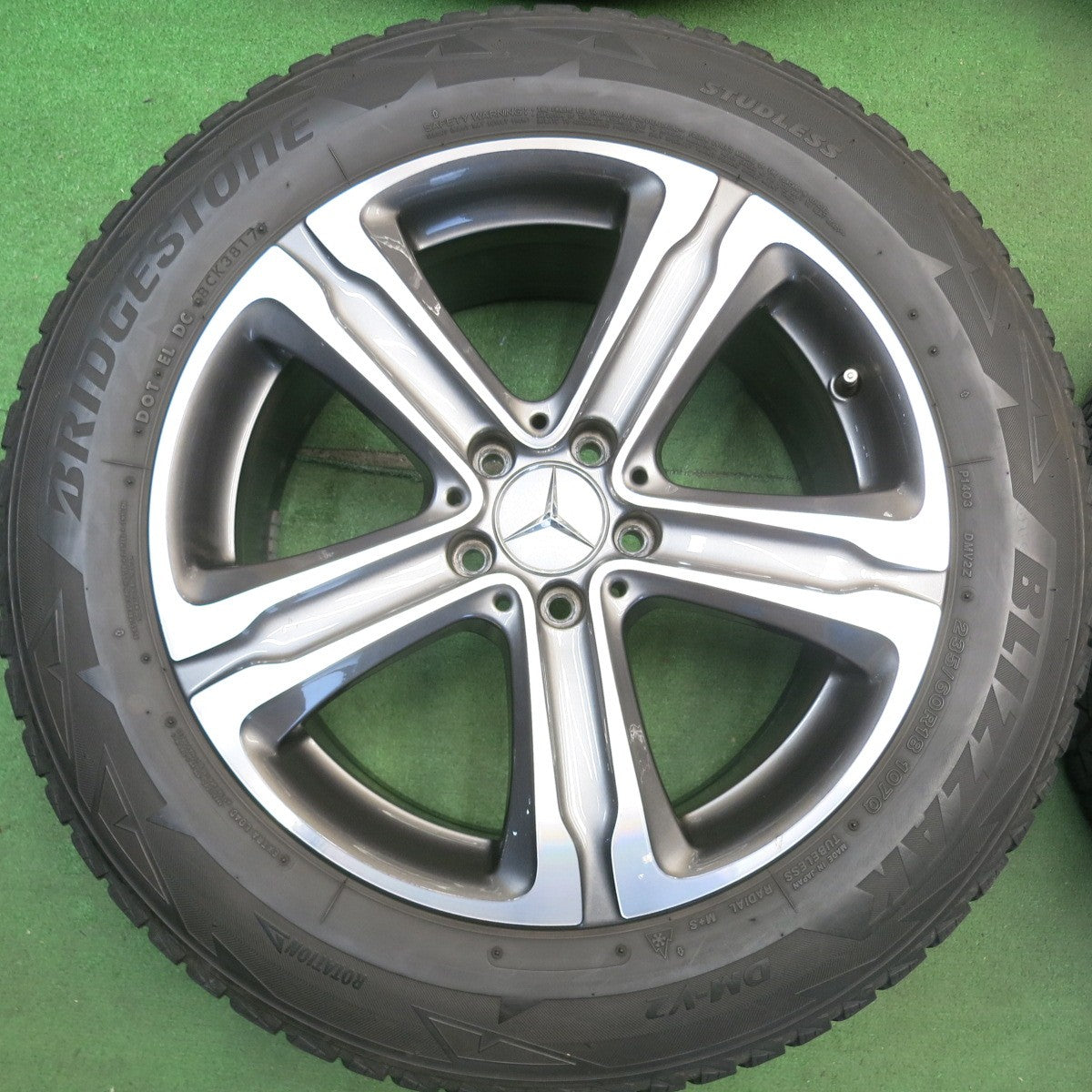 4本価格★ベンツ GLC クラス X253 純正 235/60R18 スタッドレス ブリヂストン ブリザック DM-V2 18インチ PCD112/5H★6042304HAス