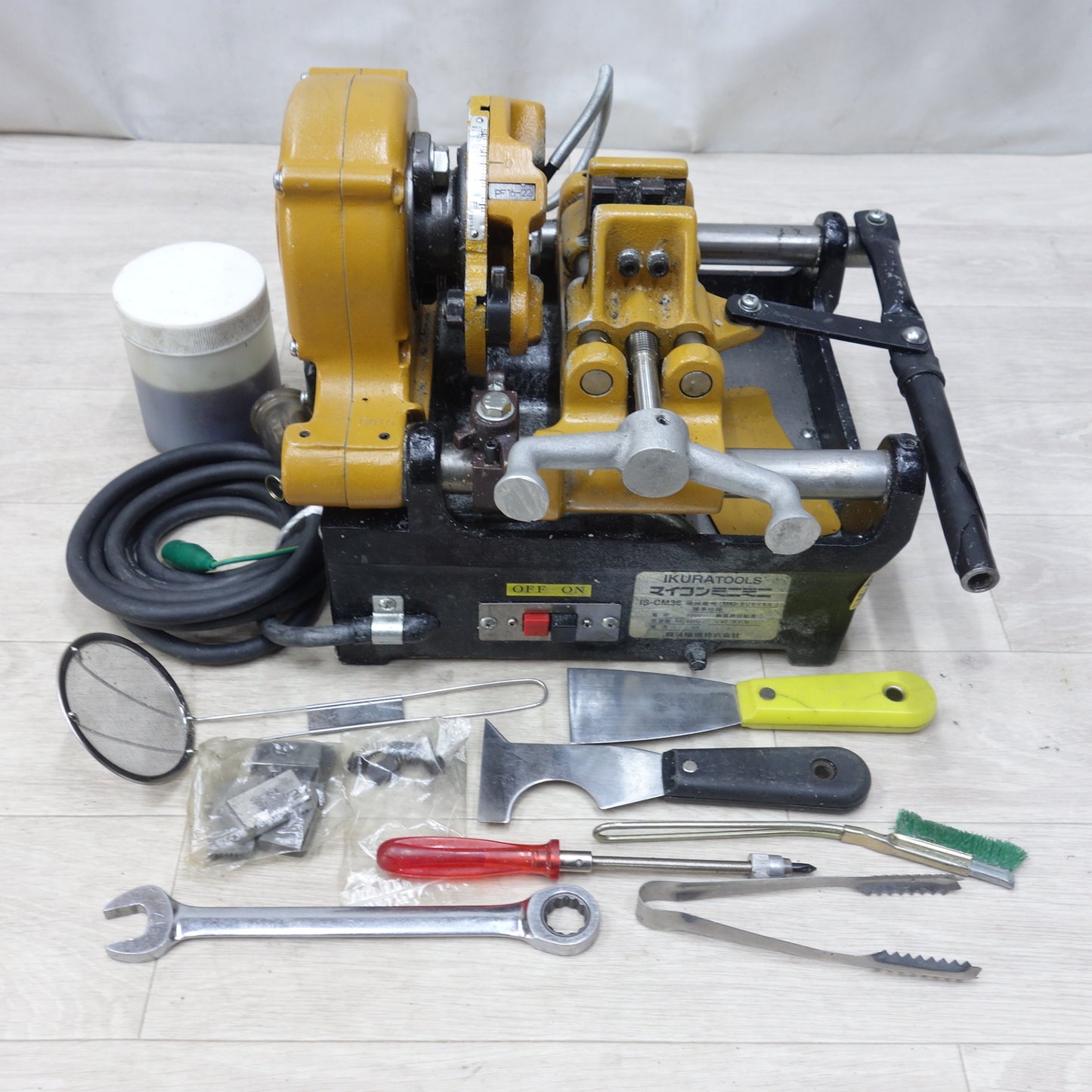 [送料無料] 付属品多数◆育良精機 電線管 ネジ切り機 マイコン ミニミニ 100V IS-CM36 ケース付き IKURA TOOLS 電動 工具◆