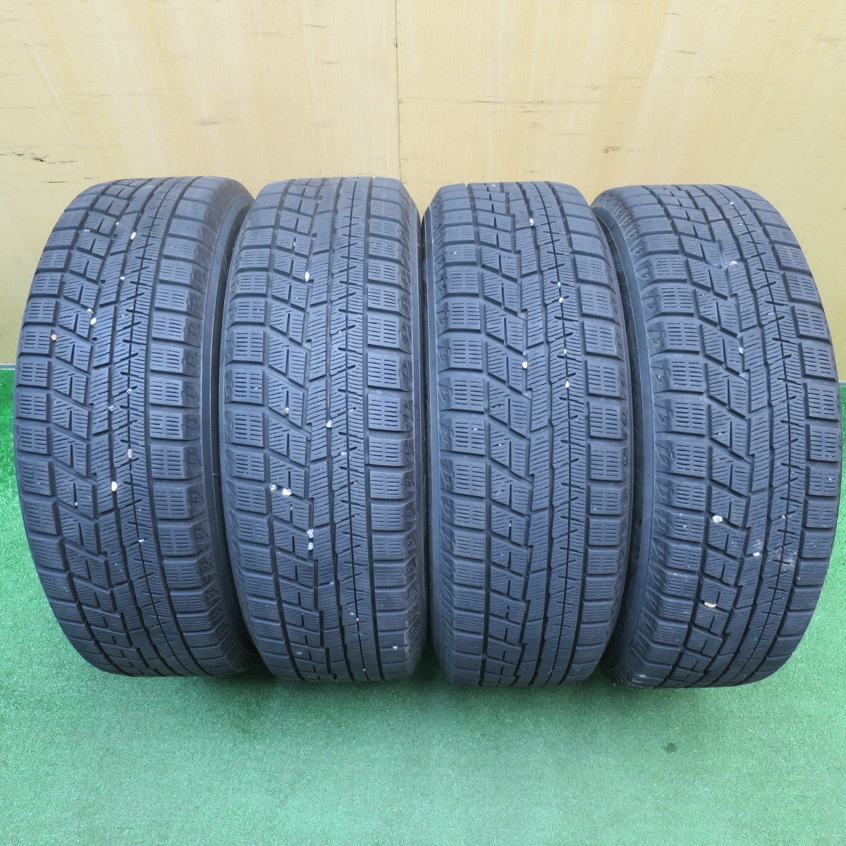 バリ溝！キレイ！9.5分★スタッドレス 205/60R16 ヨコハマ アイスガード iG60 Euro-S Stream MiD 16インチ PCD114.3/5H★5112701NJス