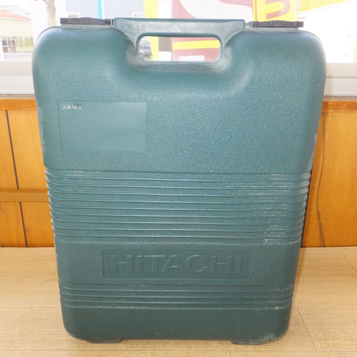 [送料無料] ★日立 HITACHI 75mm ロール釘打機 NV75AF　常圧 エアーツール★