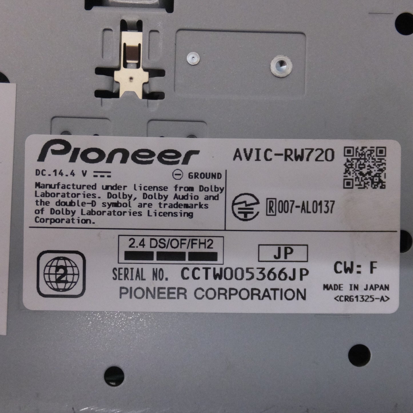 [送料無料] ★カロッツェリア carrozzeria AV一体型メモリーナビゲーション 楽ナビ AVIC-RW720 パイオニア Pioneer[20]★