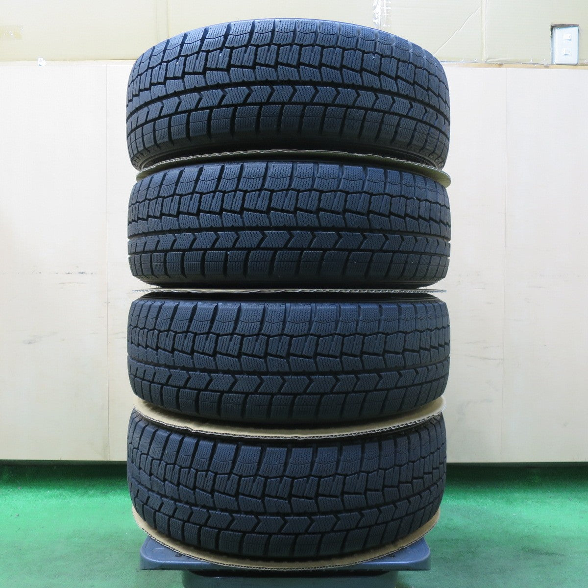 [送料無料] バリ溝！21年！キレイ！9.5分★スタッドレス 195/45R17 ダンロップ ウインターマックス WM02 Leyseen PRAVA 9M レイシーン プラバ PCD114.3/5H★4111105イス