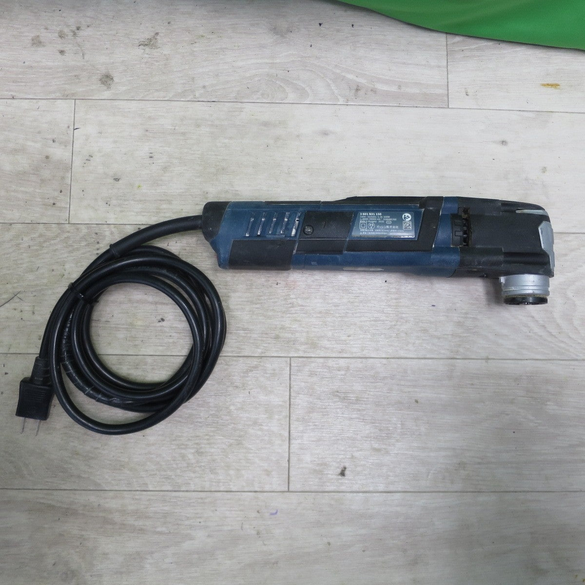 [送料無料] ☆ボッシュ マルチ ツール 100V GMF50-36 ケース付き カットソー 切断 研磨 BOSCH 電動 工具☆
