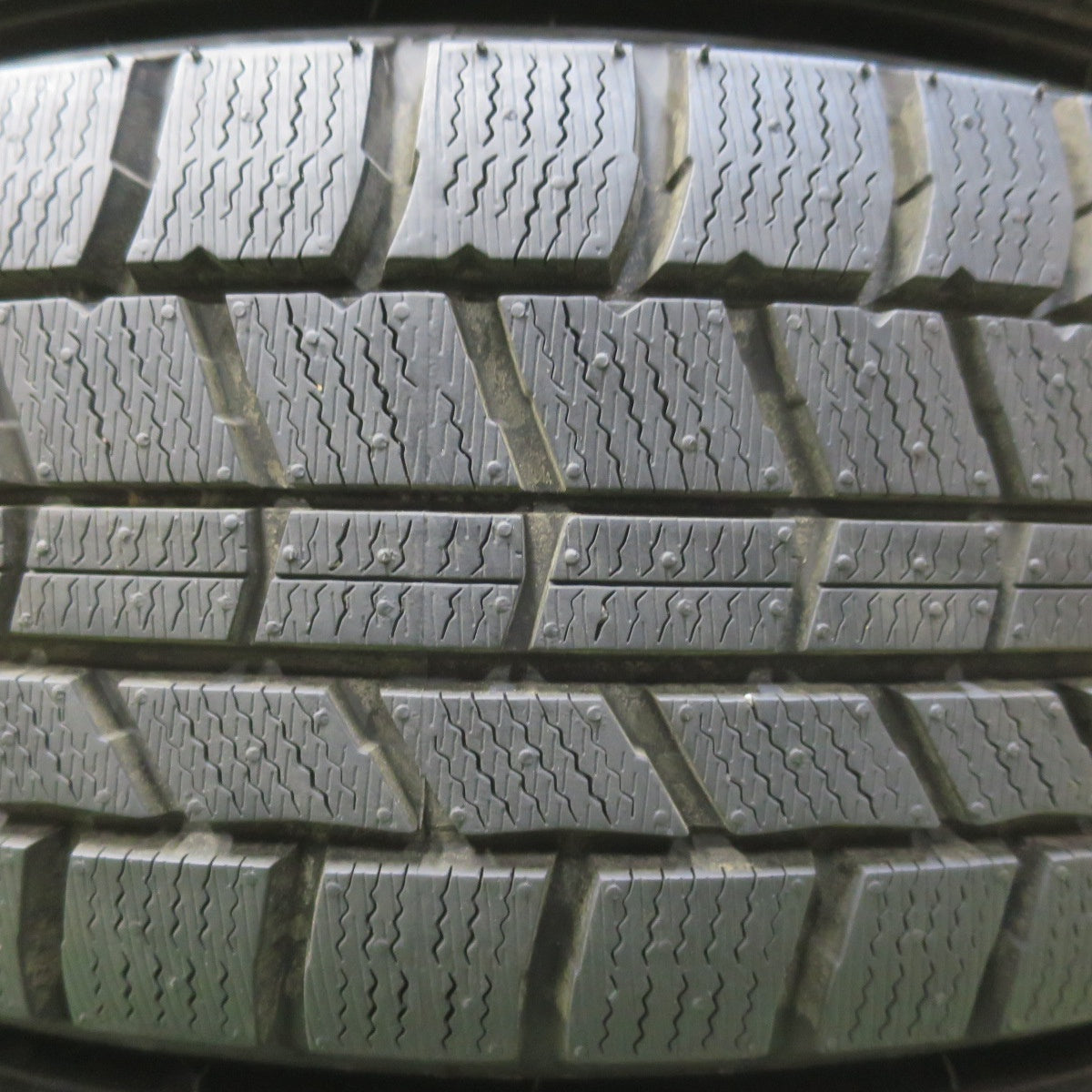 ほぼ未使用！23年！キレイ◎スタッドレス 175/65R15 オートバックス ノーストレック N5 LEBEN レーベン 15インチ PCD100/4H◎6101307イス