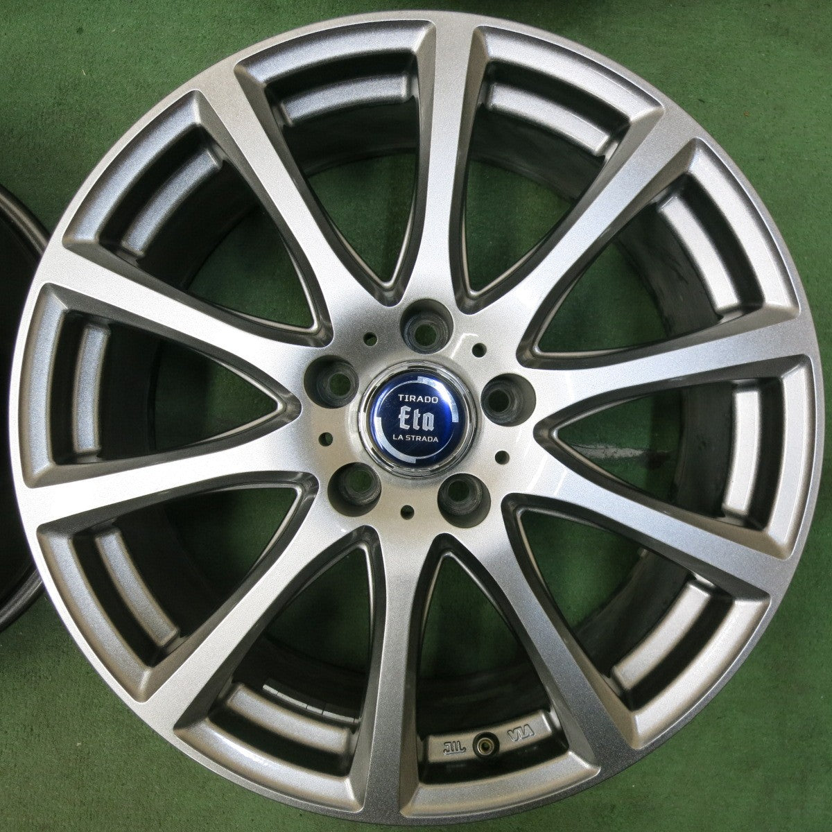 [送料無料] キレイ★TIRADO Eta LA STRADA 阿部商会 ホイール 18インチ 18×7.5J ティラード ラストラーダ イータ PCD114.3/5H★5010802SYホ