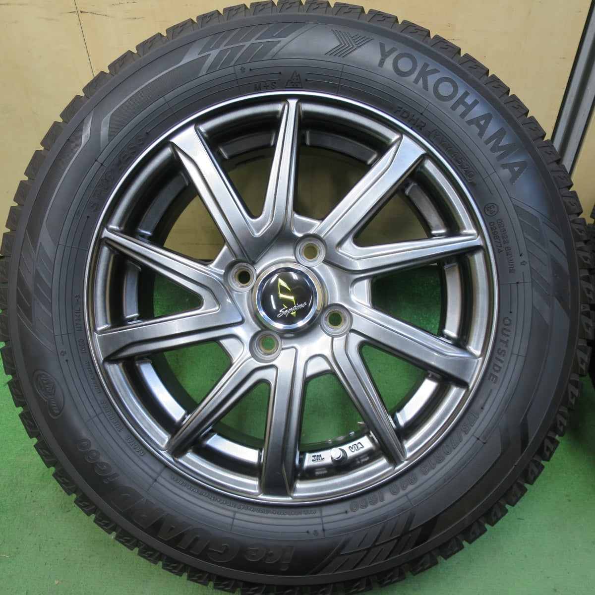 バリ溝！キレイ！9.5分★WORK Septimo G-01 プラス 175/70R14 スタッドレス ヨコハマ アイスガード IG60 ワーク セプティモ 14インチ PCD100/4H★5052902TTス