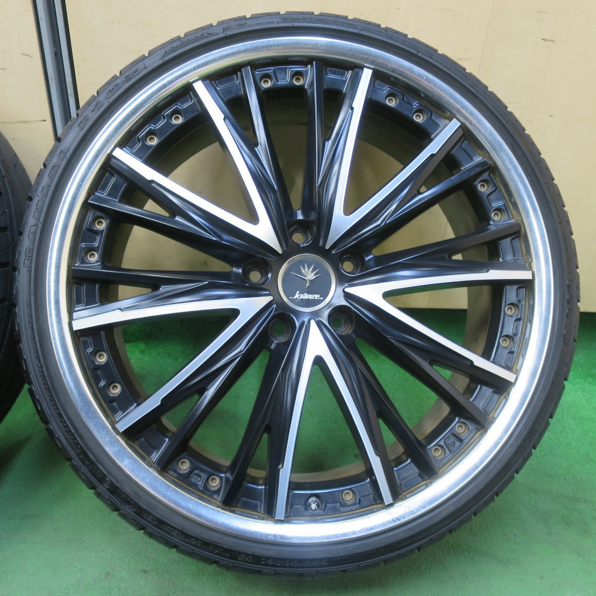 バリ溝！24年！9.5分以上★Kranze ELABORAR 225/30R20 ミネルバ ラジアル F105 クレンツェ エルアボラ 20インチ PCD114.3/5H★5101901IMノ