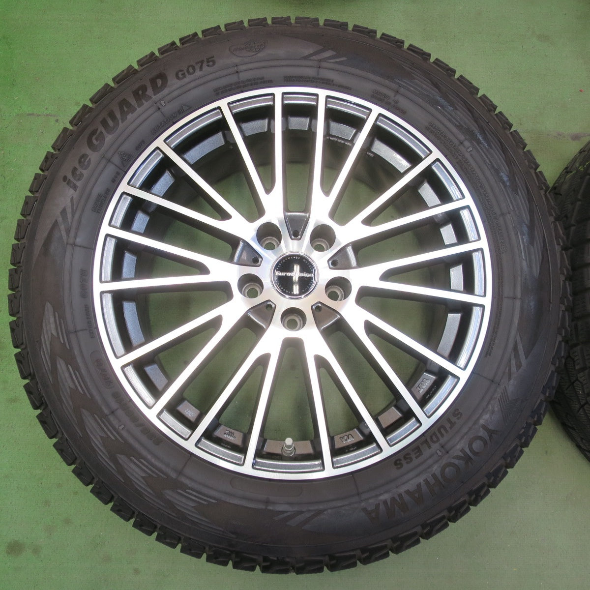 センサー付！バリ溝！23年！キレイ！9分★レクサス IS NX 等 Eurodesign CALWER 235/60R18 スタッドレス ヨコハマ アイスガード G075 ユーロデザイン カルヴァー 18インチ PCD114.3/5H★6040604イス