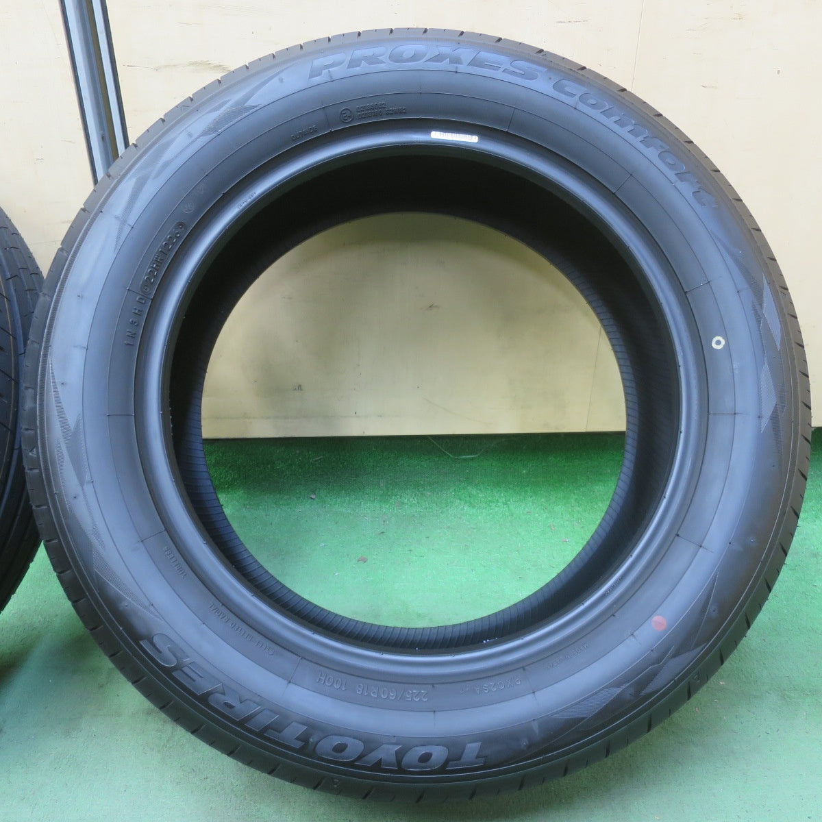 新車外し！26年◎225/60R18 トーヨー プロクセス Comfort コンフォート タイヤ 18インチ 40系 アルファード ヴェルファイア レクサス NX 等◎6083102イノタ