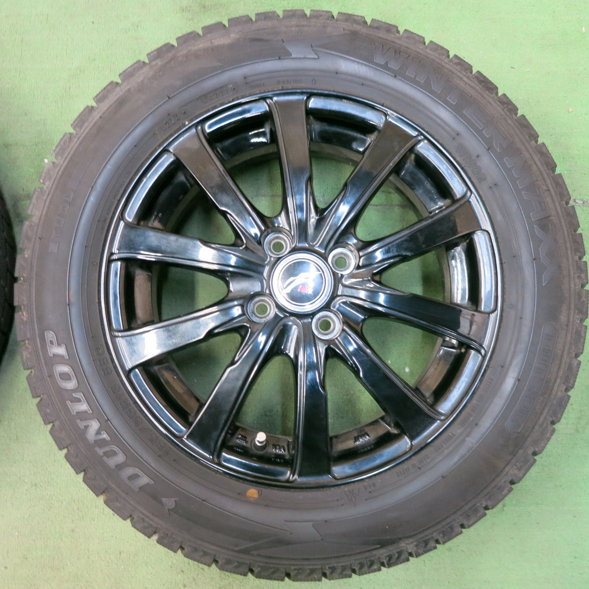 バリ溝！21年！9.5分★スタッドレス 185/65R15 ダンロップ ウインターマックス WM02 Fang ファング 15インチ PCD100/4H★5082601SKス
