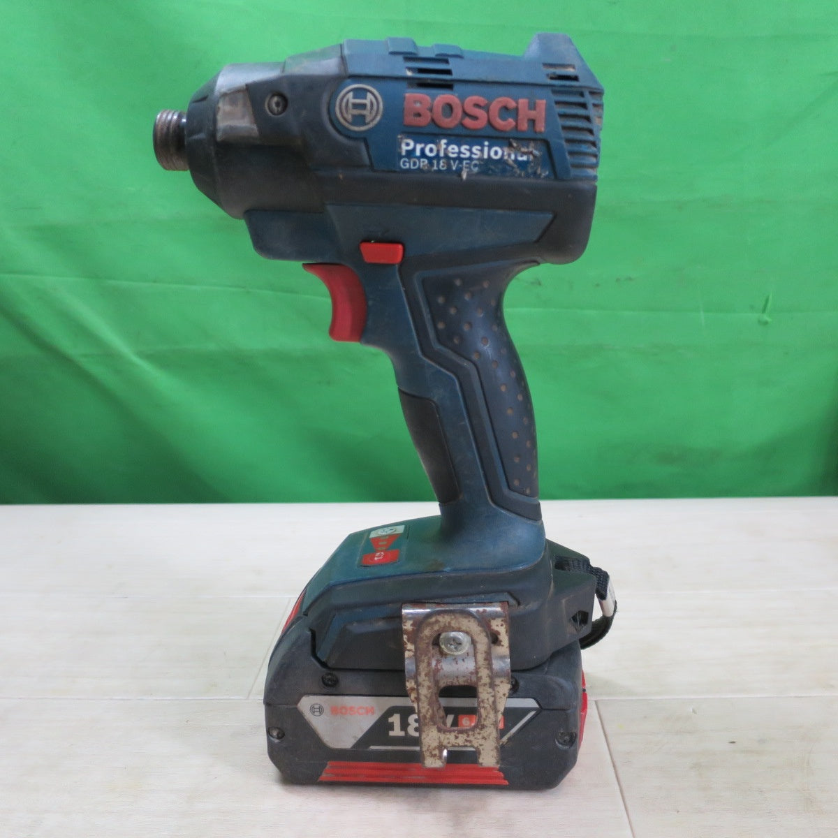 バッテリー2個☆BOSCH ボッシュ バッテリー インパクトドライバ GDR18V-EC 充電式 コードレス 電動 工具 18V☆