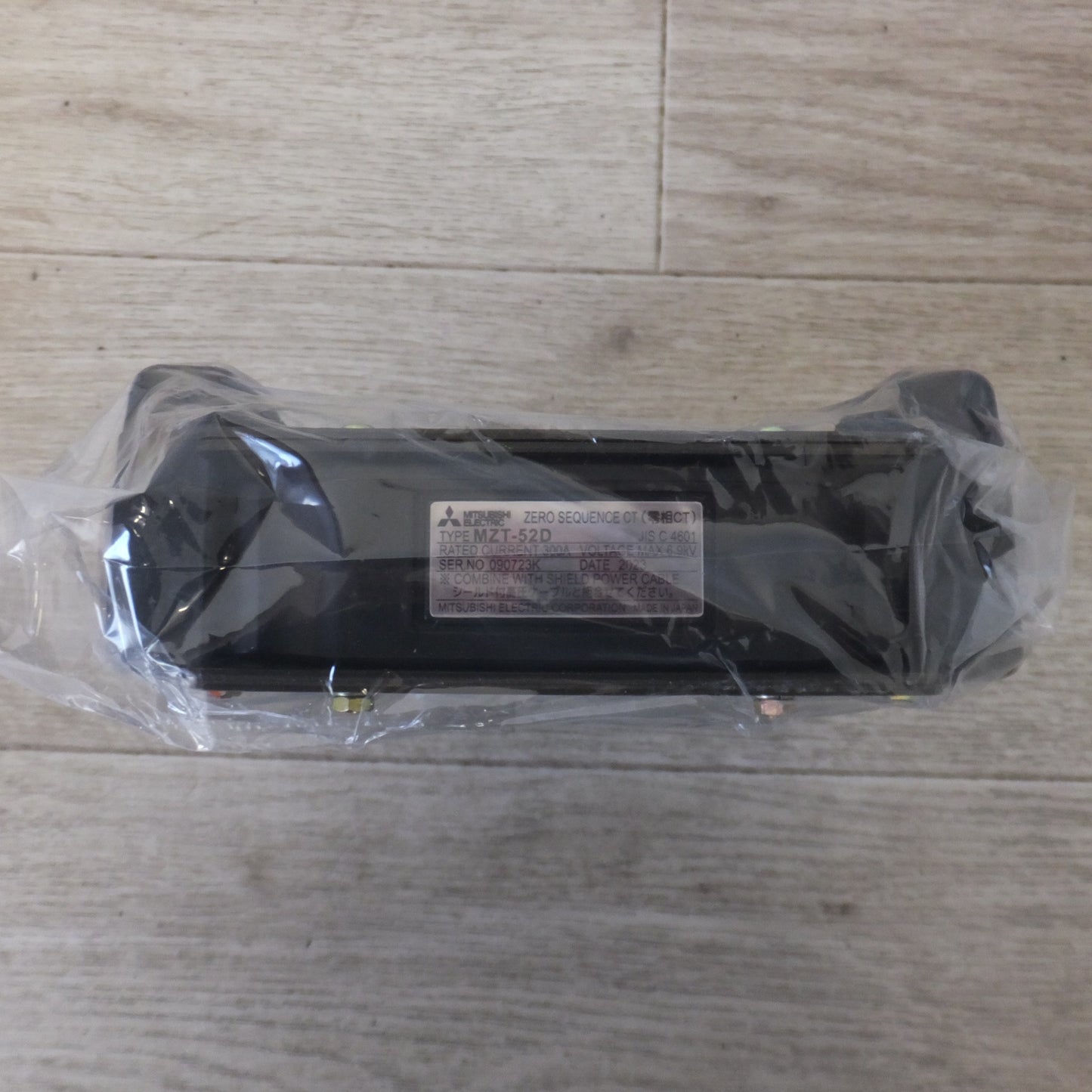 [送料無料] 未使用★三菱 MITSUBISHI 分割形 零相変流器 ZERO SEQUENCE CT MZT-52D 零相CT　300A 6.9kV★