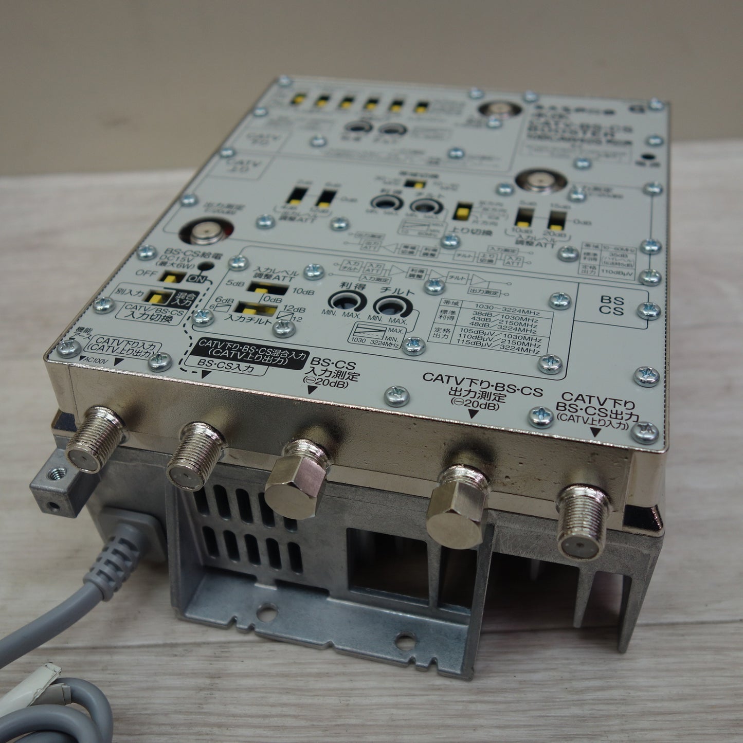 [送料無料] ☆MASPRO マスプロ 4K8K CATV・BS・CS ブースター 10BCAW40S 共同受信用 CATV ブースター 現状品☆