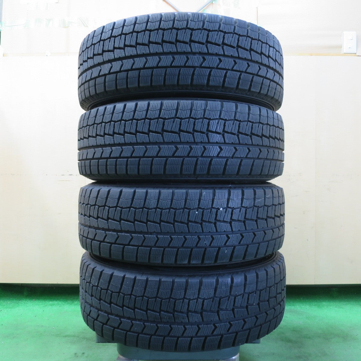 [送料無料] バリ溝！21年！9.5分★スタッドレス 205/60R16 ダンロップ ウインターマックス WM02 ZACK JP-115 MONZA PCD114.3/5H★4100404イス