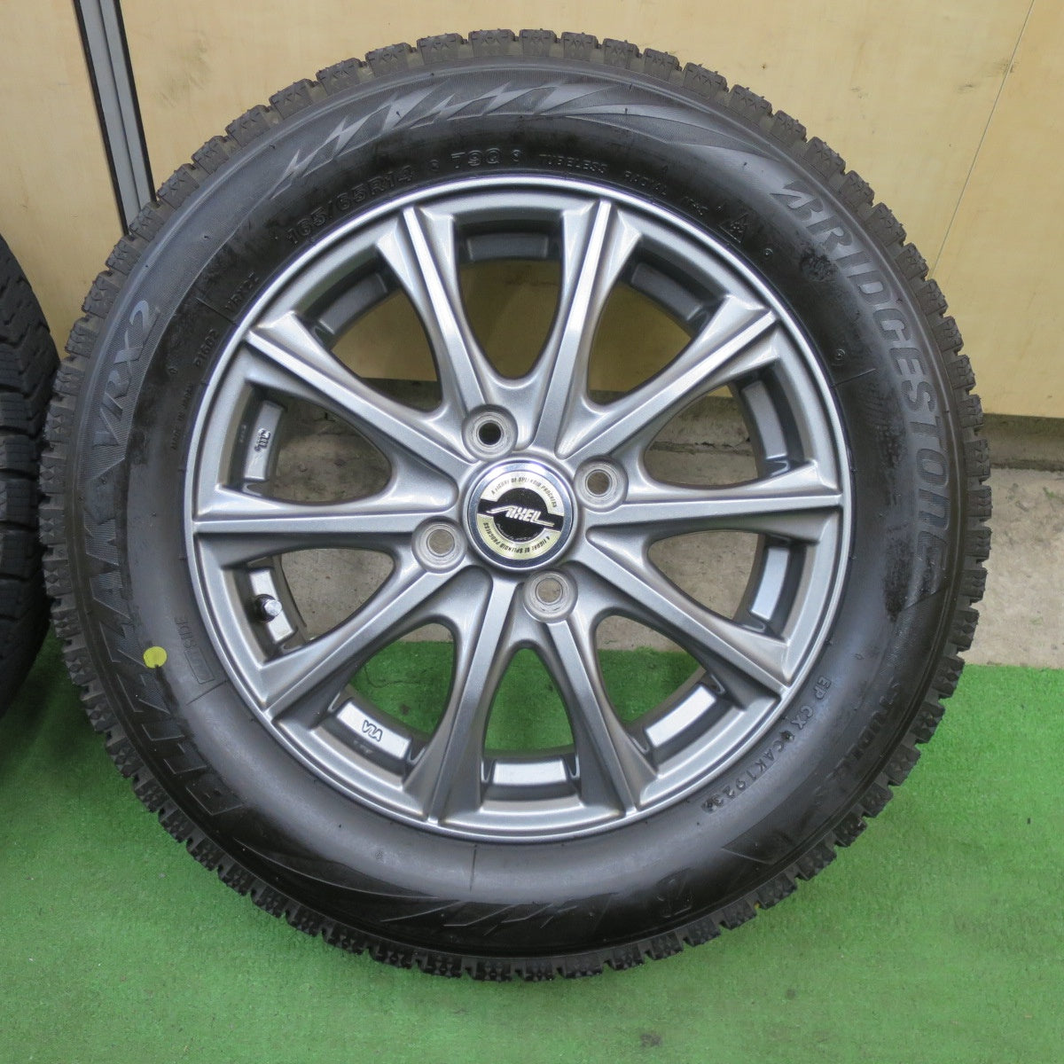 バリ溝！23年！キレイ！9.5分以上★スタッドレス 165/65R14 ブリヂストン ブリザック VRX2 AXEL アクセル 14インチ ハスラー フレアクロスオーバー 等 PCD100/4H★6022006TTス