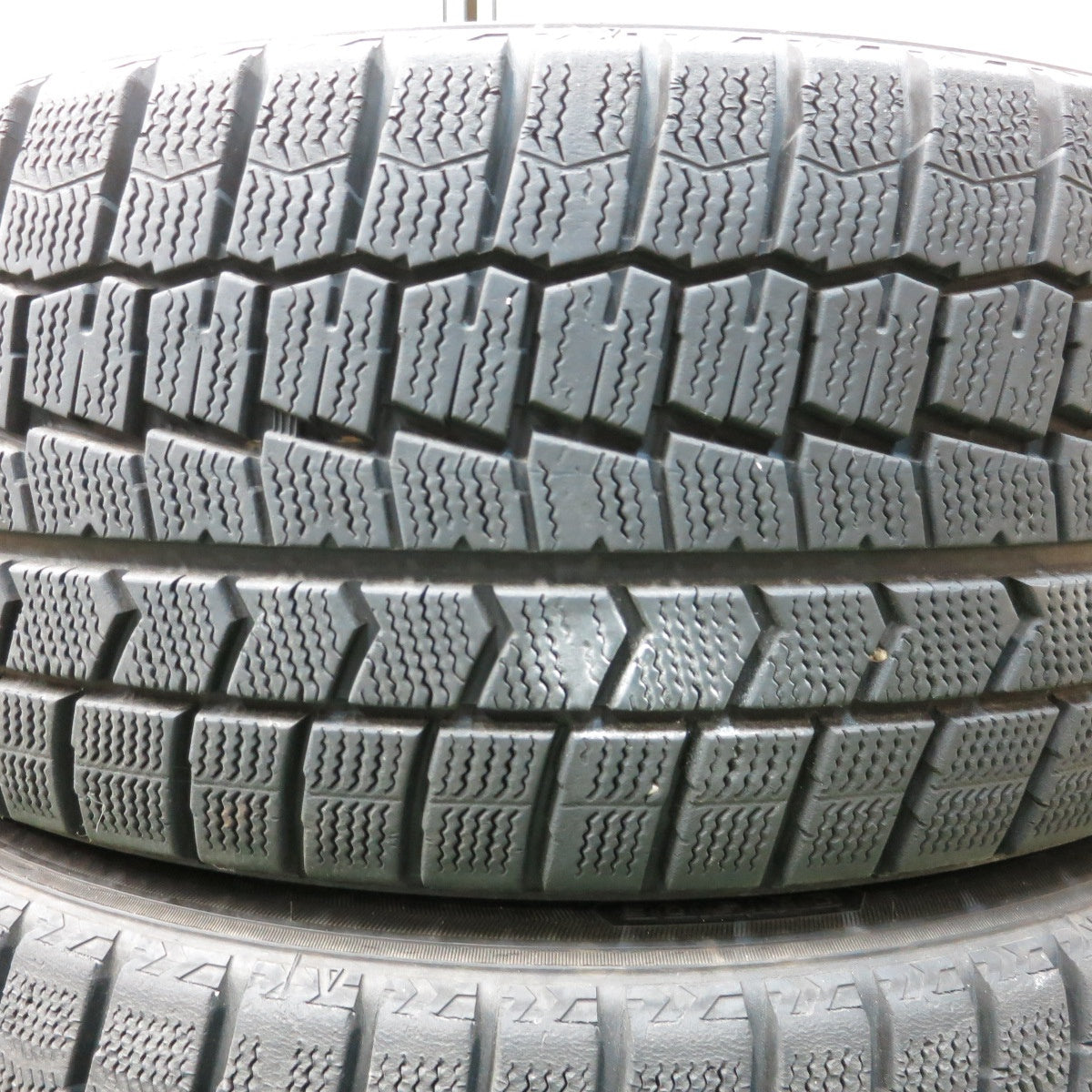 *送料無料* バリ溝！9分★スバル レガシィ 純正 225/45R18 スタッドレス ダンロップ ウインターマックス WM02 18インチ PCD100/5H★4042802KMス