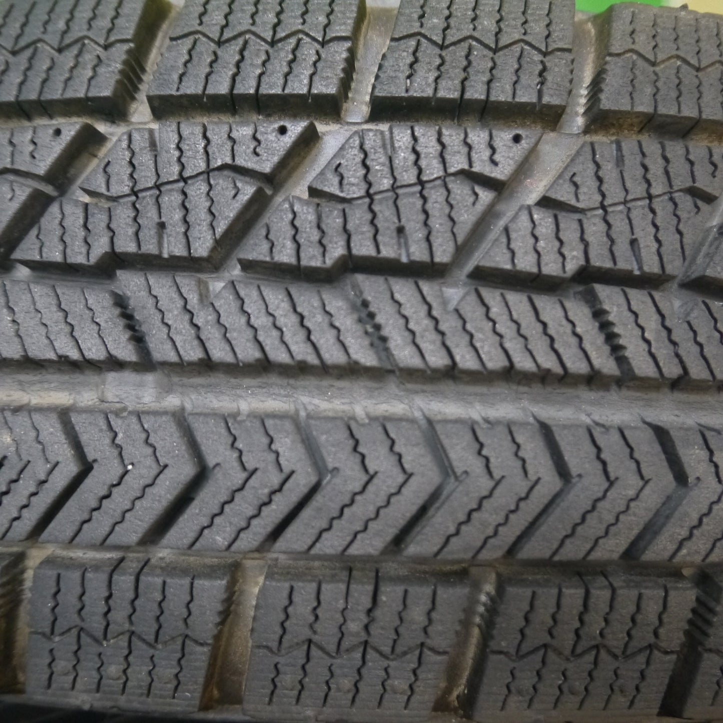 [送料無料] バリ溝！キレイ！8.5分★スタッドレス 145/80R13 ブリヂストン ブリザック VRX PREO プレオ 13インチ PCD100/4H★4111204Hス