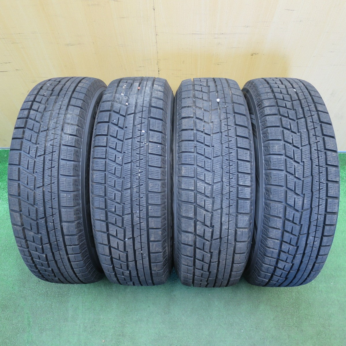 バリ溝！23年！キレイ！9.5分★スタッドレス 185/70R14 ヨコハマ アイスガード iG60 ECO FORME SE-12 エコフォルム 14インチ PCD100/4H★6051006NJス
