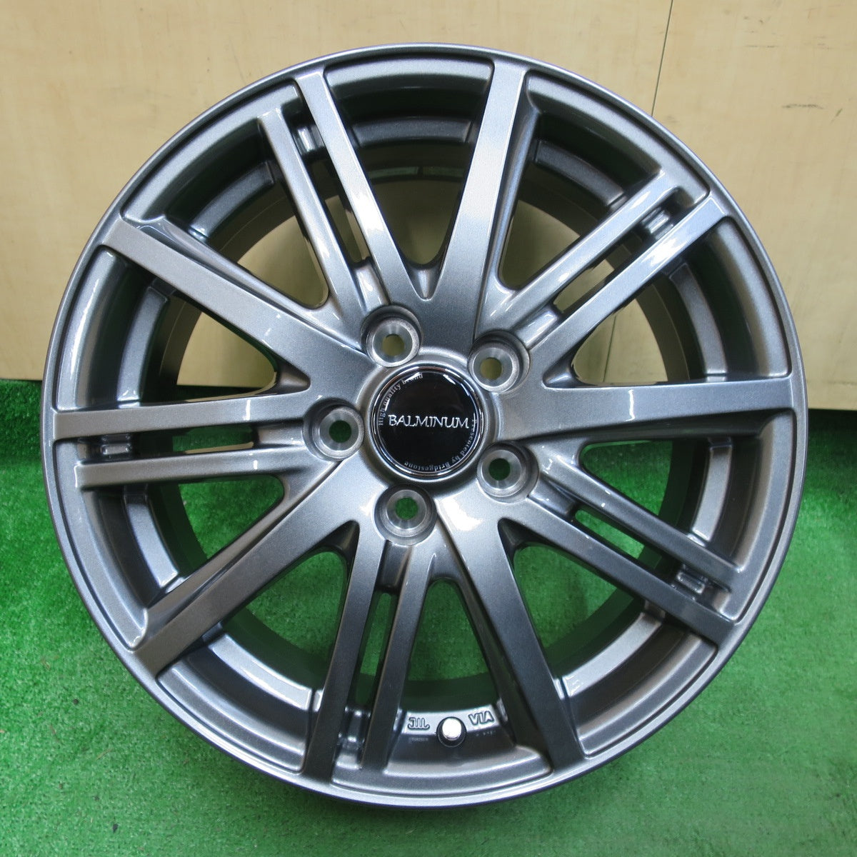 [送料無料] 未使用★BALMINUM バルミナ BR10 15インチ ホイール 15×6J PCD100/5H★4102902イホ