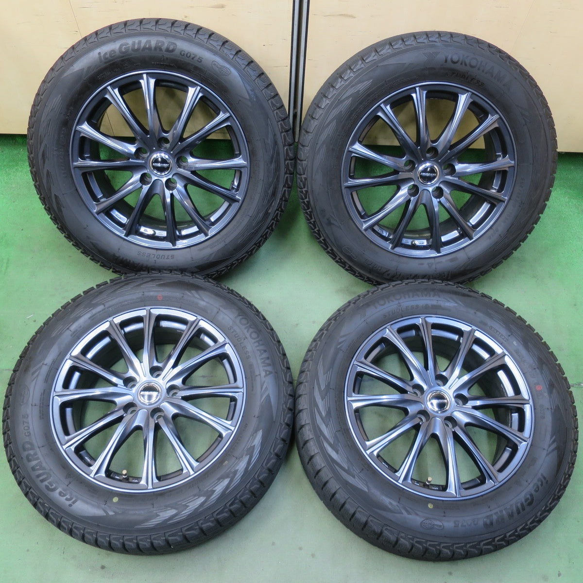 バリ溝！22年！キレイ！8.5分★スタッドレス 225/65R17 ヨコハマ アイスガード G075 WAREN ヴァーレン 17インチ PCD114.3/5H★6052502イス