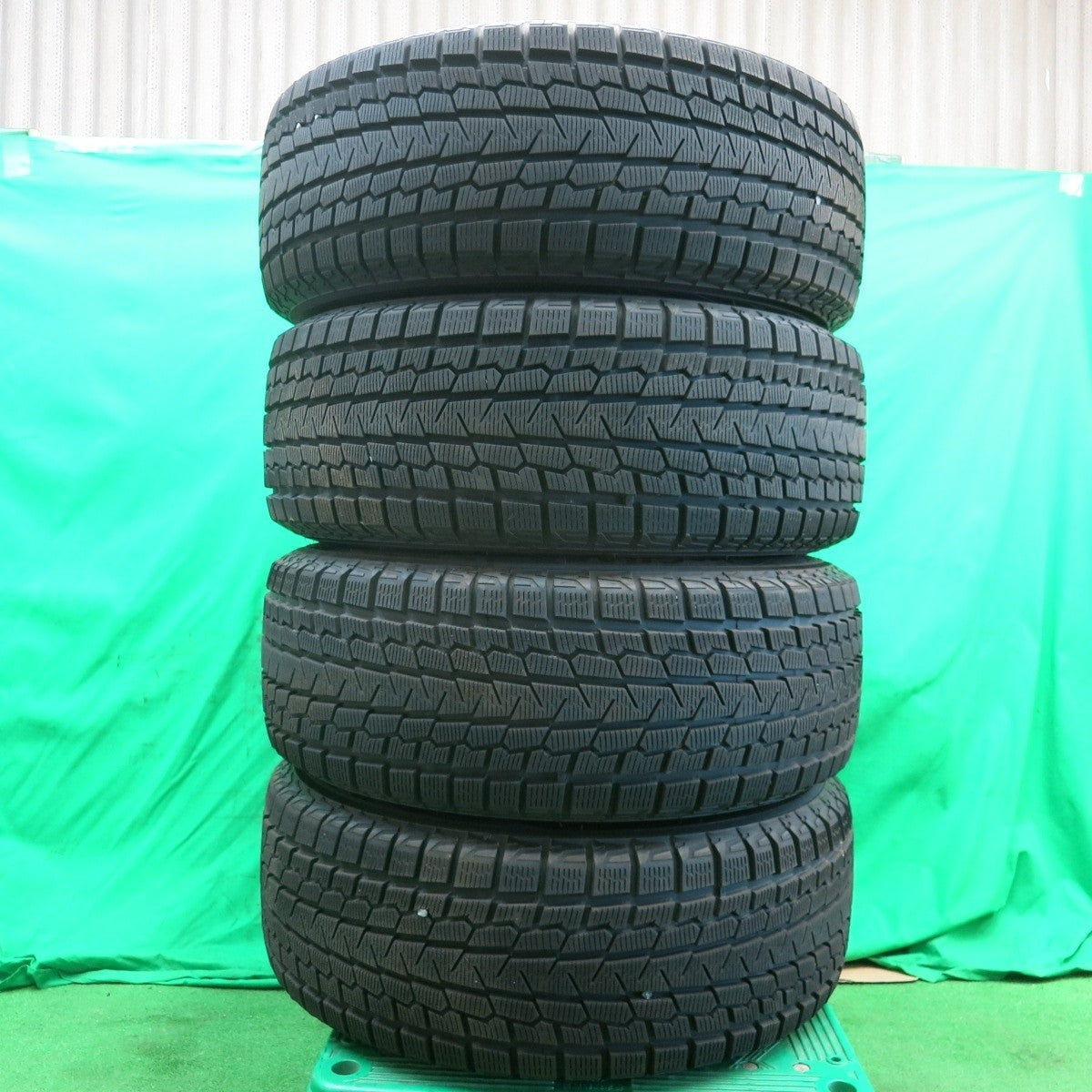 バリ溝！21年！キレイ！9.5分以上★スタッドレス 265/65R17 ヨコハマ アイスガード G075 B-MUD X 17インチ PCD139.7/6H★4051401ナス