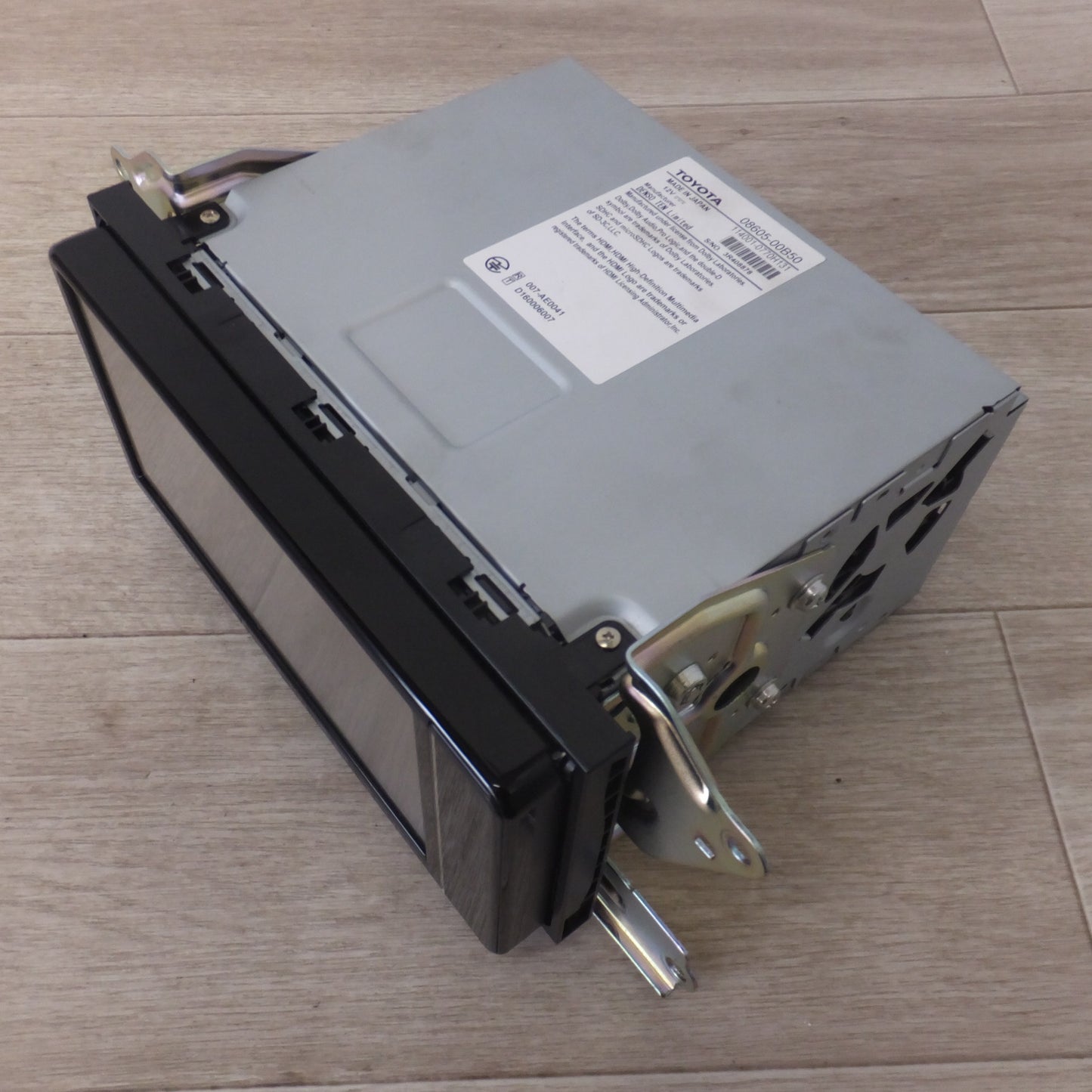 [送料無料] ★デンソーテン製 トヨタ 純正 SDナビゲーション NSZT-W68T 08605-00B50★