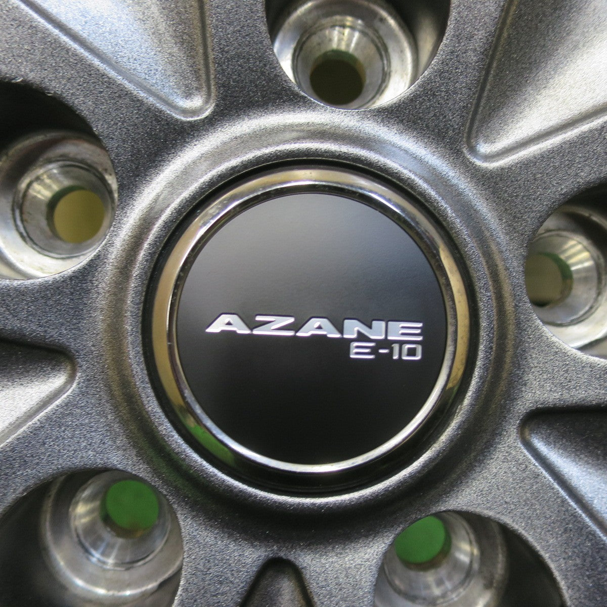 バリ溝！キレイ！9分★スタッドレス 185/65R15 グッドイヤー アイスナビ7 AZANE E-10 アザーネ 15インチ PCD114.3/5H★5062204イス