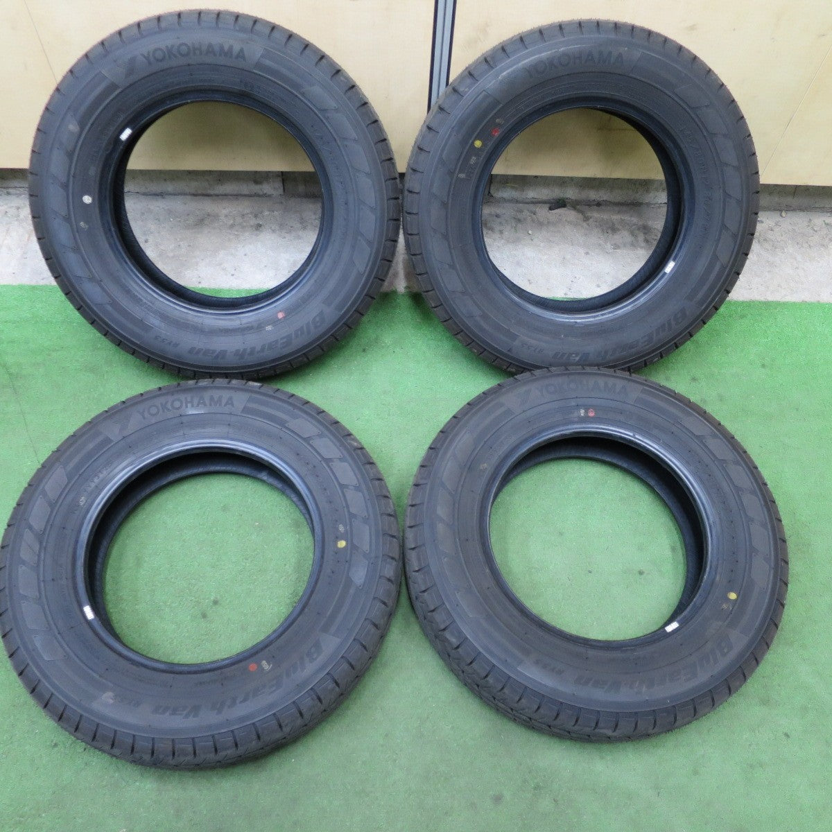 新車外し！25年★145/80R12 80/78N ヨコハマ BluEarth-Van RY55 ブルーアース 12インチ キャリイ エブリイ ハイゼット 等★6021802NGノタ