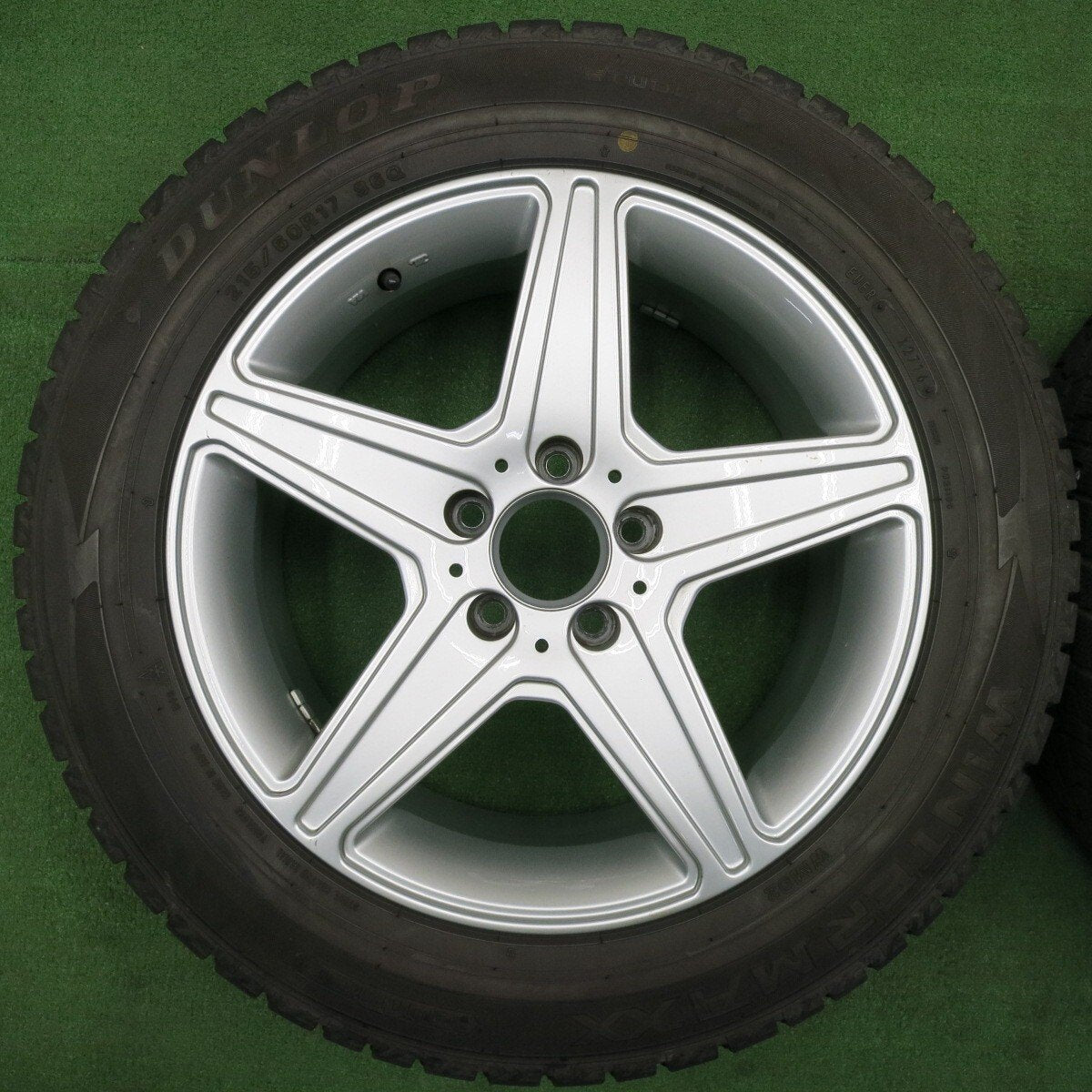 バリ溝！キレイ！9.5分★ベンツ 等 AGA Burg 215/60R17 スタッドレス ダンロップ ウインターマックス WM02 17インチ ブルグ PCD112/5H★5012103NJス