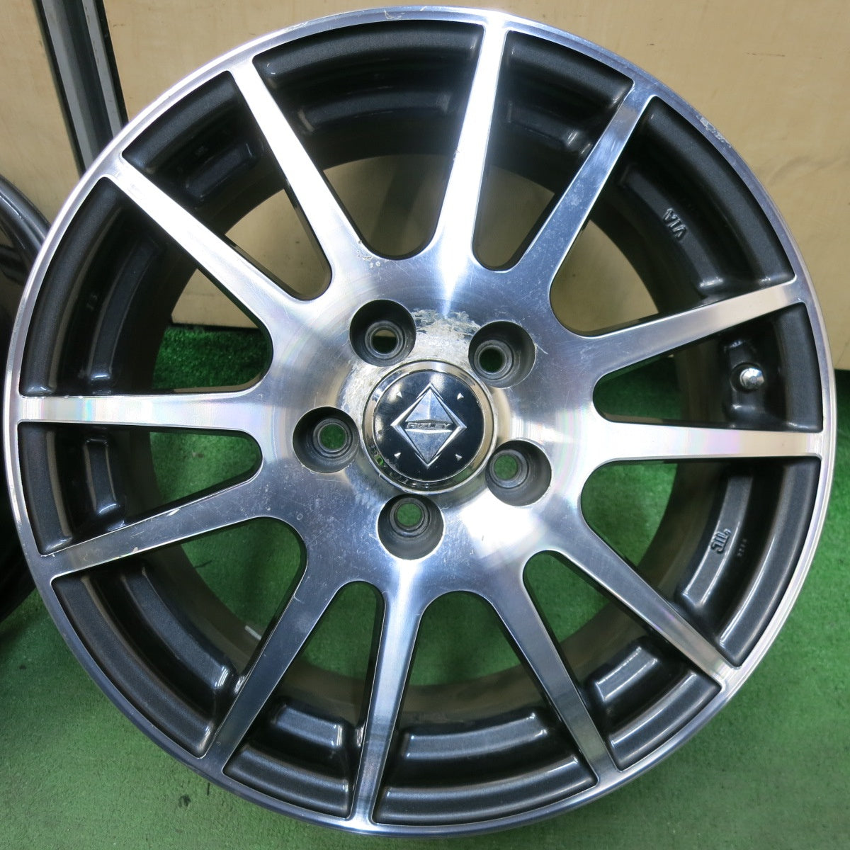 4本価格★プリウス 等 RiZLEY ライツレー 15インチ 15×6J PCD100/5H★5042510SYホ