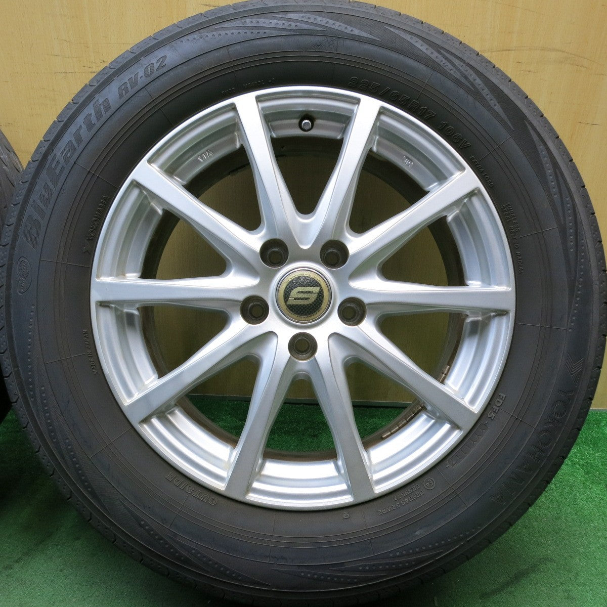 4本価格★225/65R17 ヨコハマ ブルーアース RV-02 STRANGER ストレンジャー 17インチ PCD114.3/5H★5082408HAノ