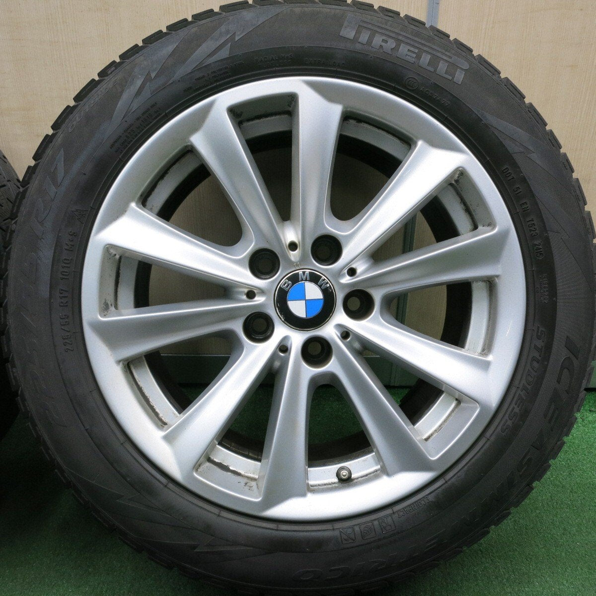 4本価格★BMW 5シリーズ F10 純正 225/55R17 スタッドレス ピレリ アイスアシンメトリコ 17インチ PCD120/5H★4050701HAス
