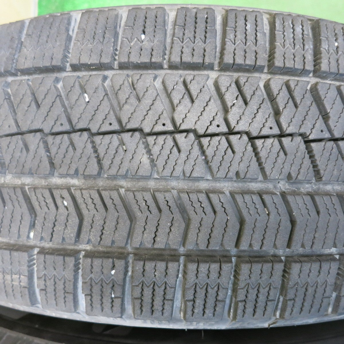 バリ溝！キレイ！9分★トヨタ 80系 ノア ヴォクシー 純正 195/65R15 スタッドレス ブリヂストン ブリザック VRX2 15インチ PCD114.3/5H★6052104HAス