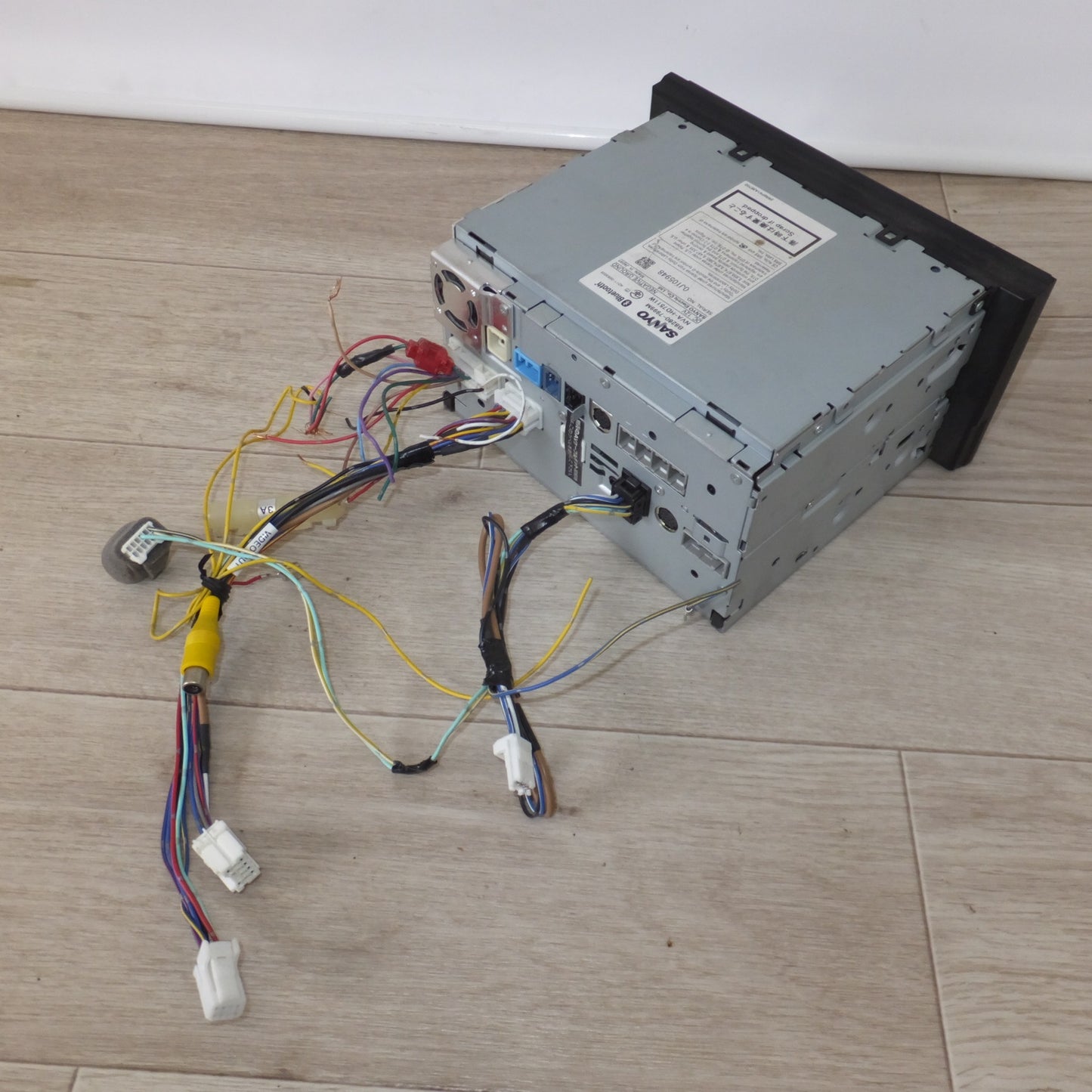 [送料無料] ★三洋電機製 日産 純正 オリジナルナビゲーション HS511D-W B8260-7999M NVA-HD7511W★