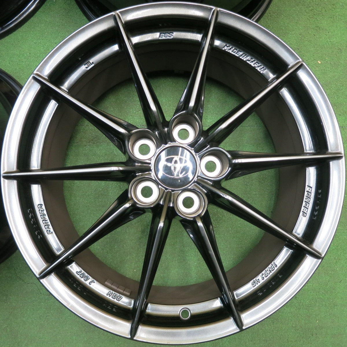 キレイ★トヨタ GR ヤリス RZ ハイパフォーマンス 純正 BBS ホイール 18インチ 18×8J TOYOTA PCD114.3/5H★6030508HAホ