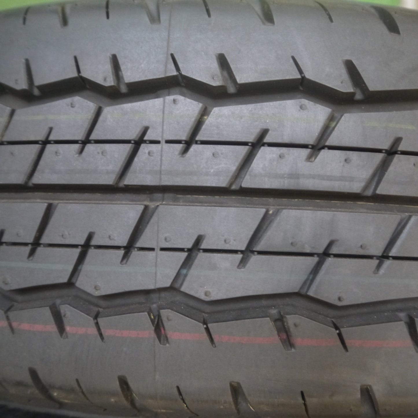 *送料無料* 新車外し！22年★トヨタ ハイエース 純正 スチール 195/80R15 107/105N ダンロップ SP175N 15インチ PCD139.7/6H★4052801Hノ
