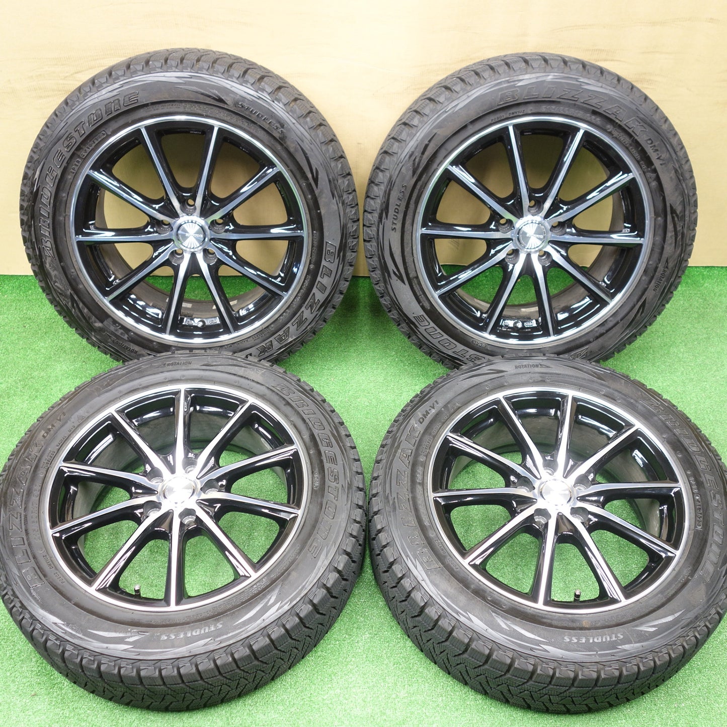 バリ溝！23年！キレイ！9.5分★スタッドレス 215/60R17 ブリヂストン ブリザック DM-V1 ECO FORME エコフォルム 17インチ PCD114.3/5H★5121501KTス