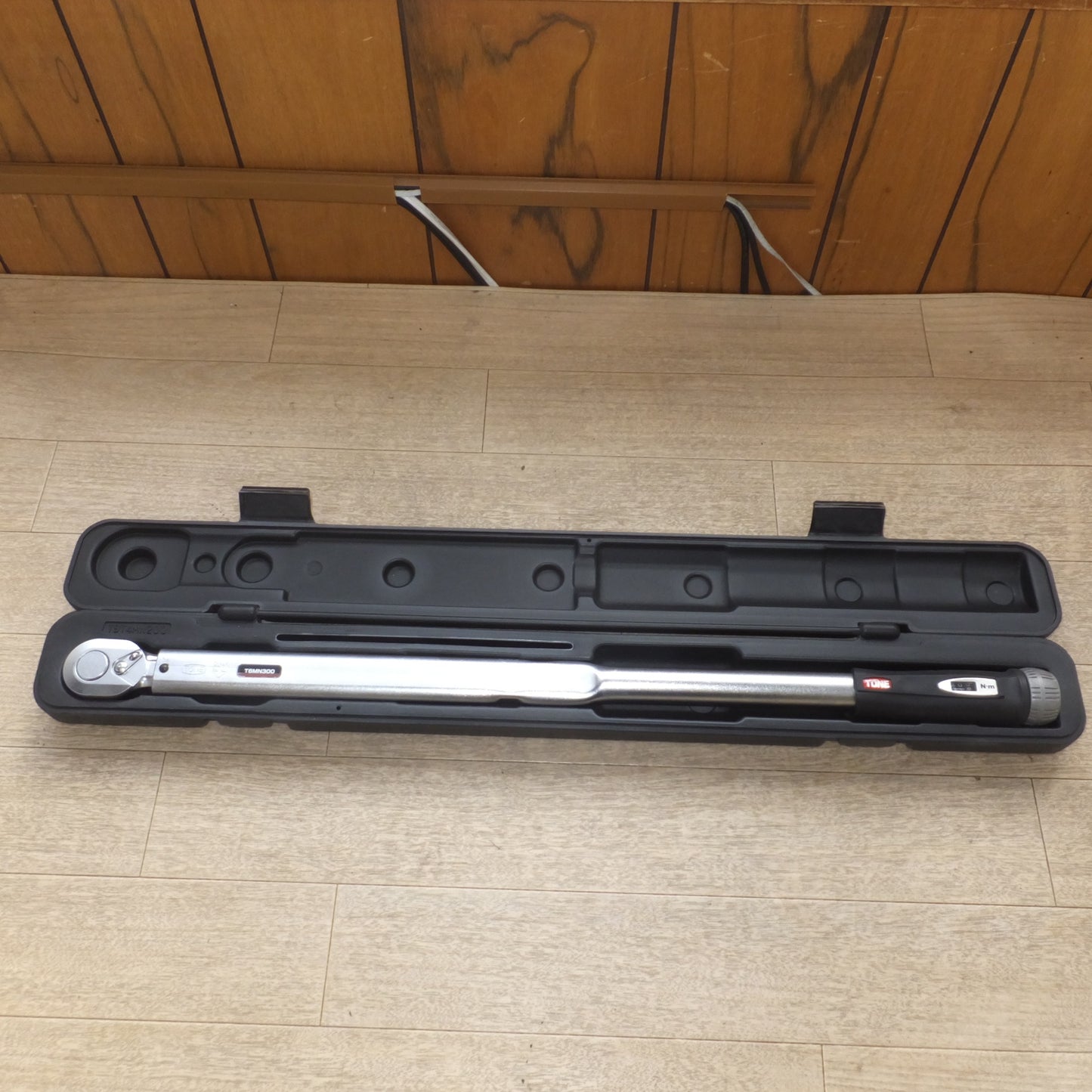 [送料無料] ★トネ TONE プレセット形トルクレンチ ダイレクトセットタイプ T6MN300　差込角 19.0mm★